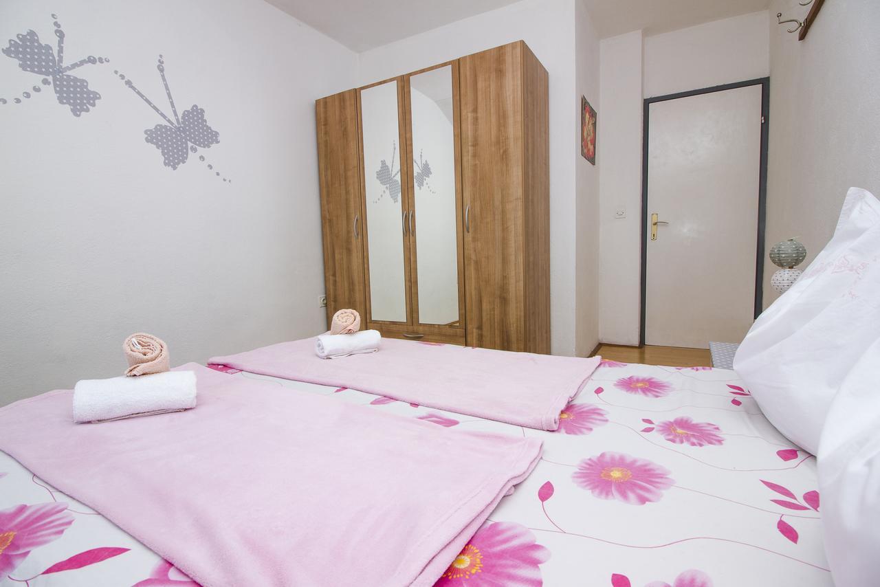 Ferienwohnung Apartman Nicole Zadar Exterior foto